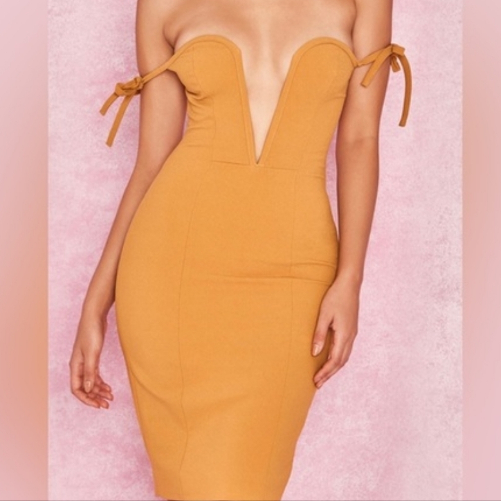 House Of CB Lavinia Bombshell Mustard Off-Shoulder Dress Sz Xs NWT